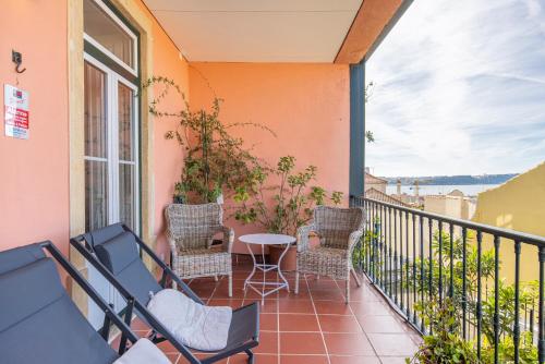 Appartement Castelo Design Aparment W/ Balcony & Super View by LovelyStay Costa do Castelo Nº 41, Cave Direita Lisbonne