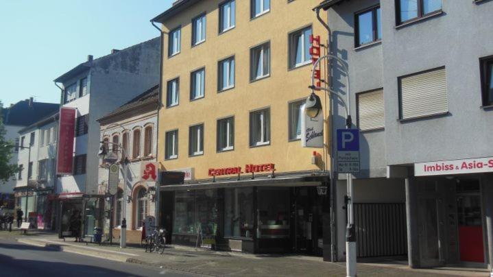 Hôtel Central Hotel Kölner Strasse 94-96, 53840 Troisdorf