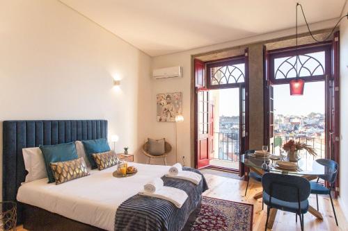 Central Studio w/ AC, Views & Balcony by LovelyStay Porto portugal