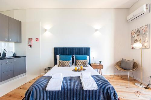 Appartement Central Studio w/ AC, Views & Balcony by LovelyStay 137 Rua de Cimo de Vila 2.1 Porto