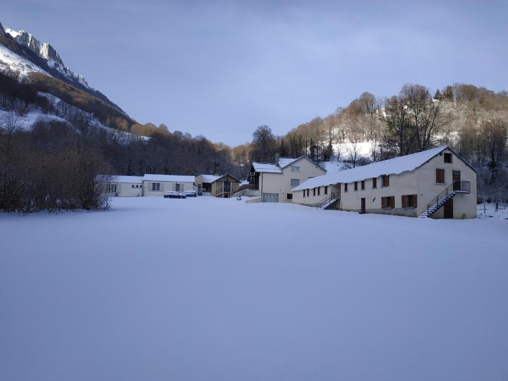 Hôtel Centre de vacances La Salamandre 45 Rue Lanne Dessus, 65400 Arrens-Marsous