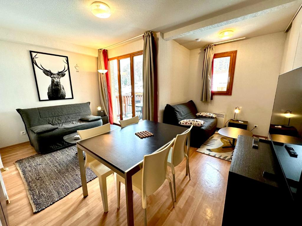 Appartement Centre Station 1800 - Calme - Parking - Vue pistes - 6 pers 27 Route de Bois Méan, 05200 Les Orres