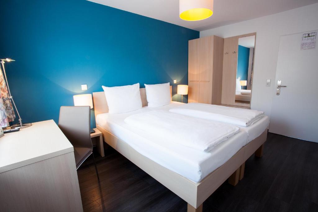 Hôtel Centro Hotel Arkadia Gaußstraße 29, 51063 Cologne