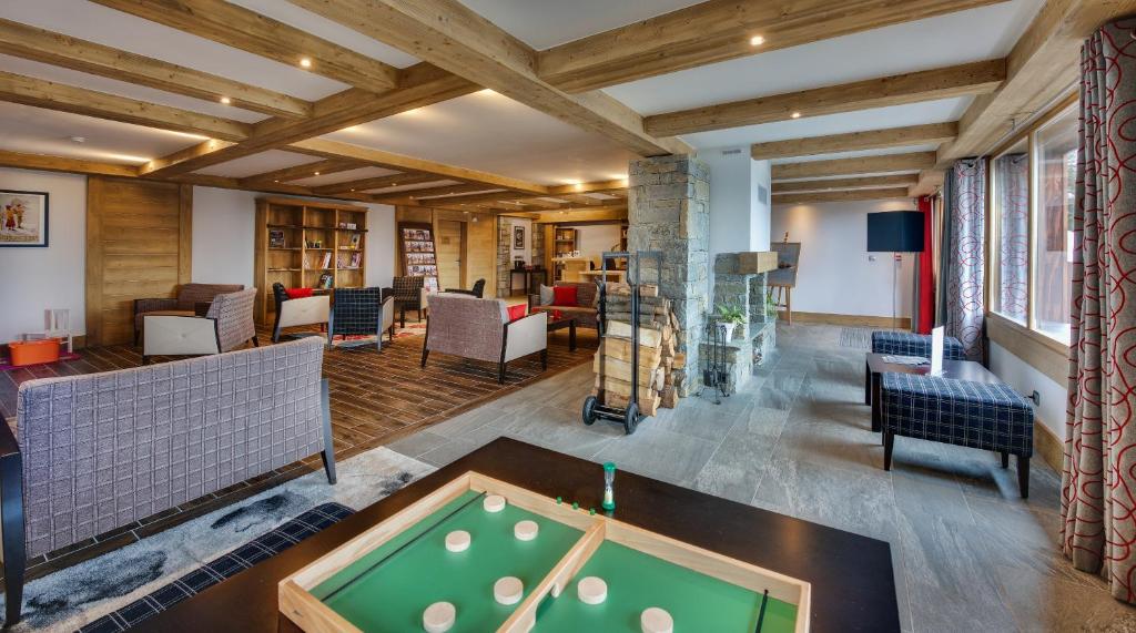 Appart'hôtel CGH Résidences & Spas Chalet Les Marmottons Les Chavonnes, 73700 La Rosière