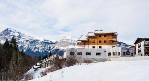 Appart'hôtel CGH Résidences & Spas Les Chalets de Léana Place des Aravis Les Carroz d\'Arâches