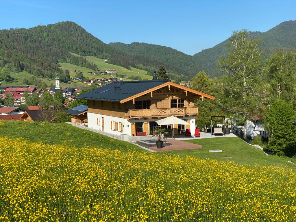 Maison de vacances Chalet am Wetterkreuz Lärchenweg 6, 83242 Reit im Winkl