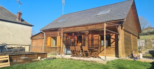 CHALET ANTLANA maison chaleureuse Signy-lʼAbbaye france