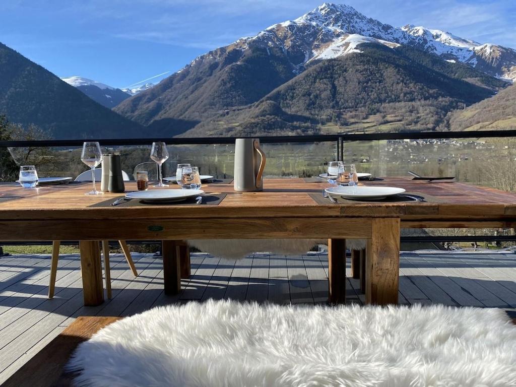 Chalet Arbiview, Cocooning Mountain Lodge & Spa® Luxury ***** Saint Lary Soulan 11 Carrère Mâle 65240 Grézian