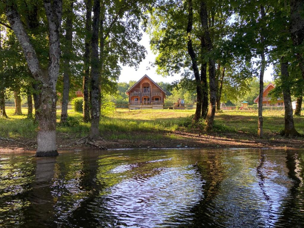 Au bord du lac IV Bonin, 58120 Montigny-en-Morvan