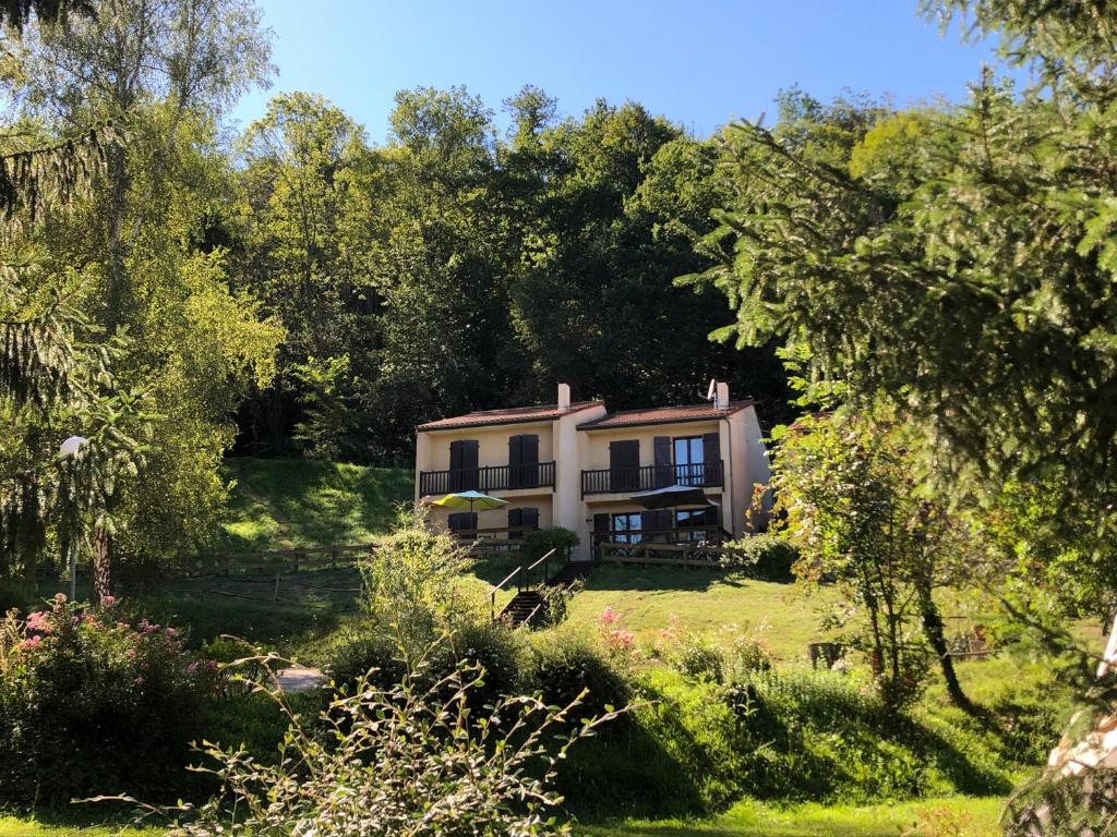 Au Songe du Valier- Chalets Chemin des Escarreres, 09140 Seix