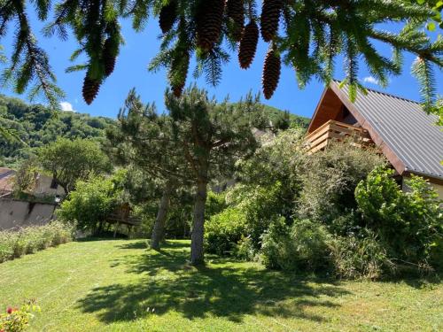 Chalet authentique La Salette-Fallavaux france