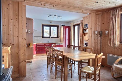 Chalet CHALET AVEC VUE DEGAGEE - SAINT JEAN D'AULPS - 8 PERSONNES - MOUILLETTES Impasse des Mouillettes 392 Saint-Jean-dʼAulps