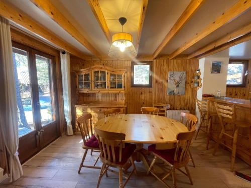 Chalet Chalet Barcelonnette, 4 pièces, 8 personnes - FR-1-165A-121 grd chalet au chalet de Barcelonnette Barcelonnette