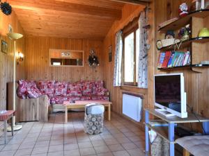 Chalet Beautiful Chalet Amidst Mountains in Saulxures sur Moselotte  88290 Saulxures-sur-Moselotte Lorraine