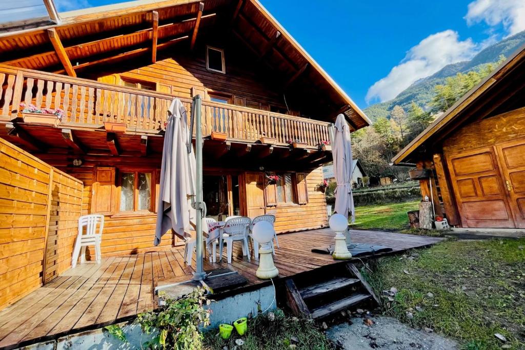 Chalet Beautiful chalet near the center of Briançon 31 L'Envers du Fontenil 05100 Briançon