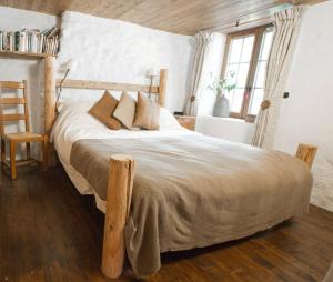 Beautiful renovated chalet near ski resort France