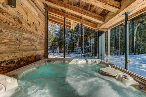 Black Pearl Chalet 5*