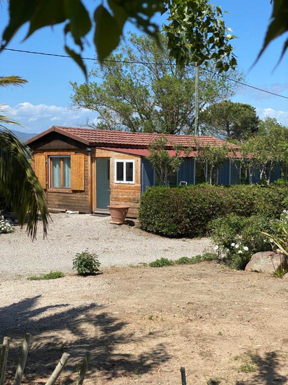 Chalet BUNGALOW 60 M2 chemin rural du Ressard 83520 Roquebrune-sur Argens