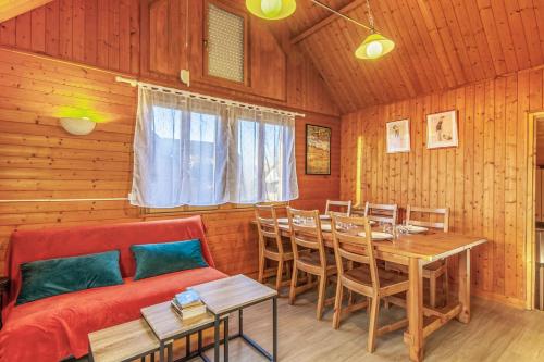 Calm chalet with pool close to Cabourg center - Welkeys