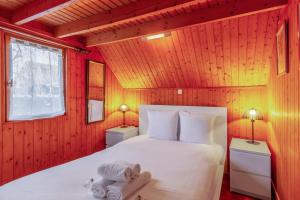 Calm chalet with pool close to Cabourg center - Welkeys