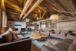 CAPRICORNE - Chalet sur les pistes avec sauna et home cinema