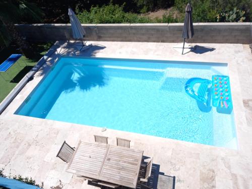 Casa di legnu ,charmant chalet avec piscine