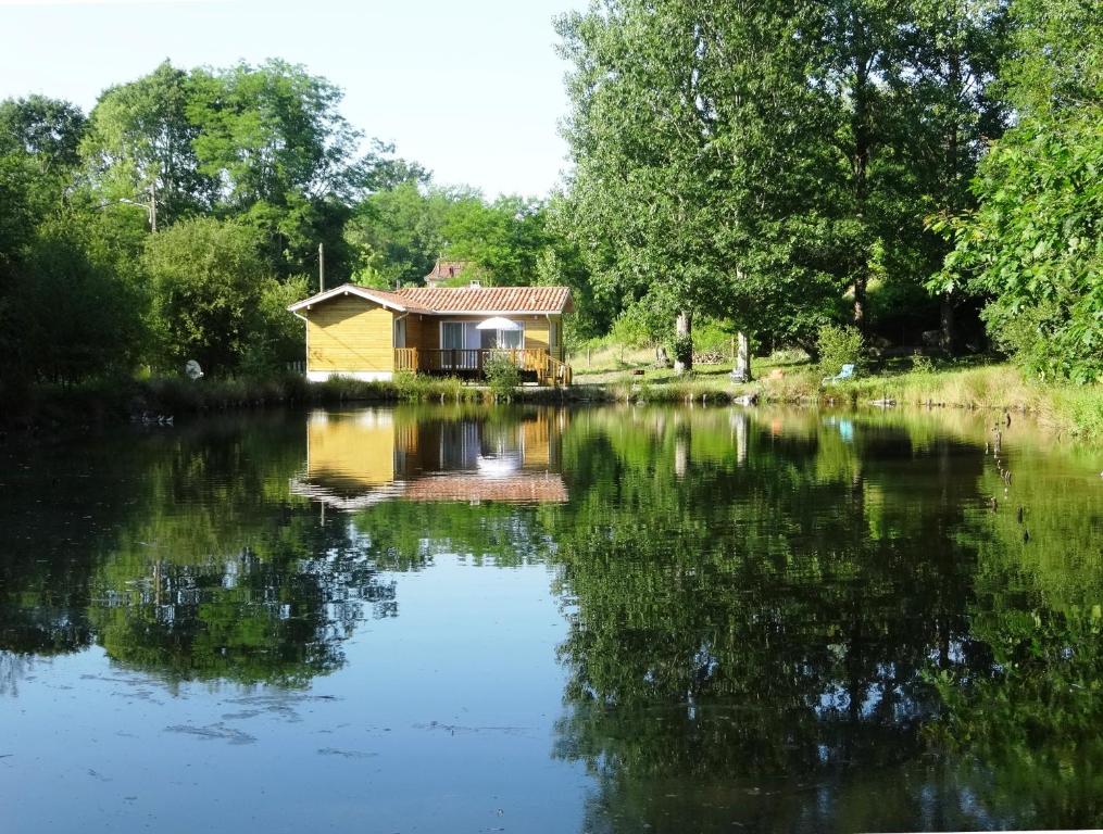 Chalet Chalet \ 121 rue de la Pailleuse 40260 Castets
