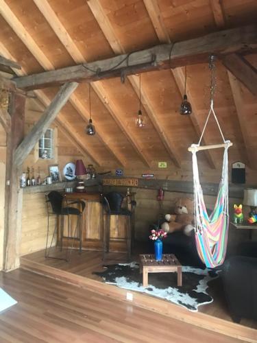 Chalet 1830 au pied du MONT CHARVIN