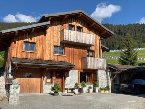 Chalet 4M Les Carroz et son Spa