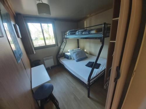 chalet 5personne/pking/15min des plages/piscine