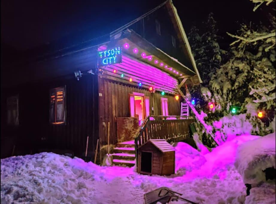 Châlet 8 personnes + grand terrain et rivière Route des Glières, 74130 Entremont
