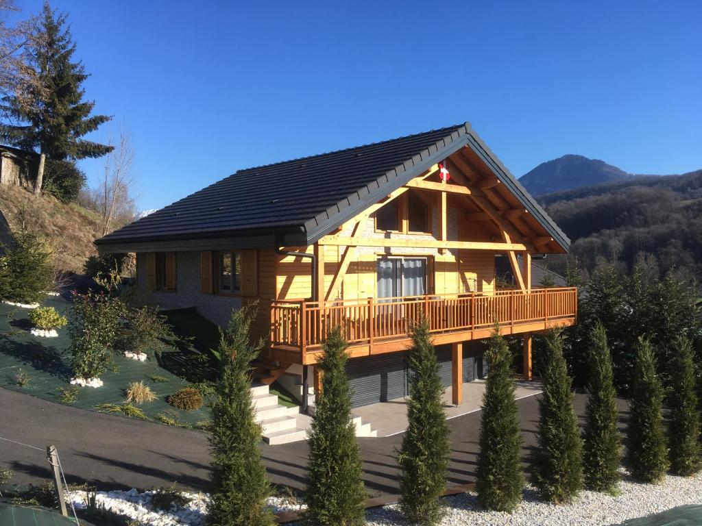 Chalet chalet a la campagne 85 chemin des sources 73800 Coise-Saint-Jean-Pied-Gauthier