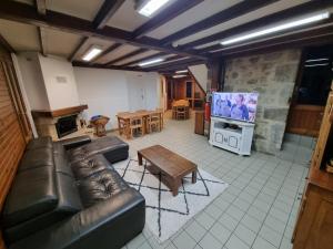 Chalet Chalet accueillant et isolé en pleine nature Chez Béal 63480 Vertolaye Auvergne