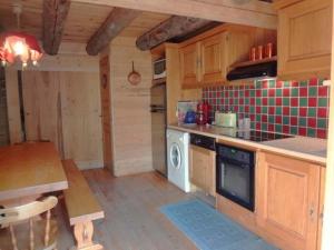 Chalet Arêches-Beaufort, 4 pièces, 8 personnes - FR-1-342-205