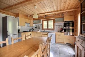 Chalet CHALET AU CALME - SEYTROUX - 12 PERSONNES- COMBETTE Chef Lieu 74430 Seytroux Rhône-Alpes