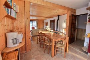 CHALET AVEC VUE DEGAGEE - SAINT JEAN D'AULPS - 8 PERSONNES - MOUILLETTES
