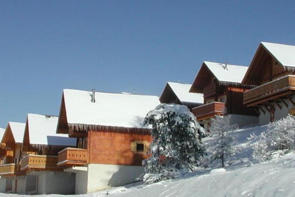 CHALET BOIS 8 PERS AVEC PISCINE ET VUE IMPRENABLE La joue du Loup, 05250 Le Dévoluy