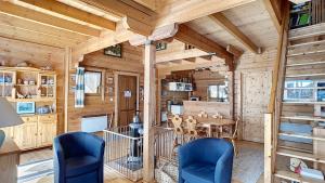 Chalet Chalet chaleureux - 9 personnes - 3km des pistes - proche Morzine - Iaorana Impasse Rives de Dranse 61 74430 Saint-Jean-dʼAulps Rhône-Alpes