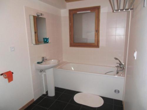 Chalet Chamrousse, 4 pièces, 8 personnes - FR-1-549-110