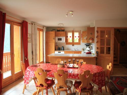 Chalet Châtel, 6 pièces, 10 personnes - FR-1-200-296