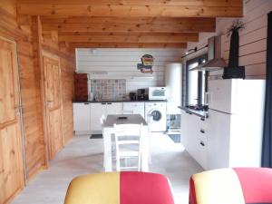 Chalet Chalet cosy avec parking et Internet 105 Chemin de l'Abattoir 49700 Doué-la-Fontaine Pays de la Loire