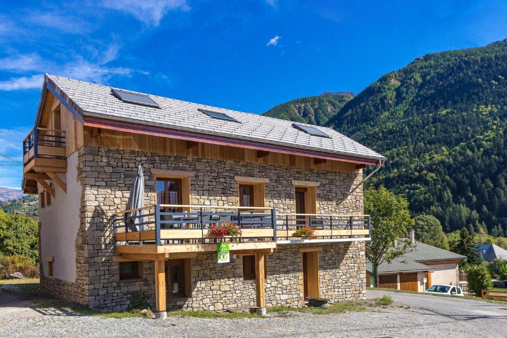 Chalet cosy et moderne vue montagnes