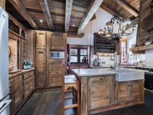 Chalet Courchevel 1550, 8 pièces, 10 personnes - FR-1-562-21