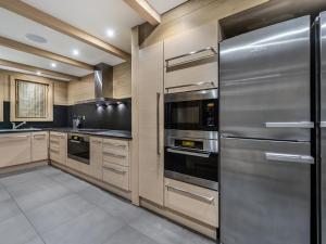 Chalet Courchevel 1650, 6 pièces, 10 personnes - FR-1-563-88