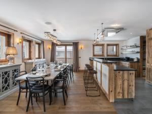 Chalet Courchevel 1650, 6 pièces, 10 personnes - FR-1-563-89