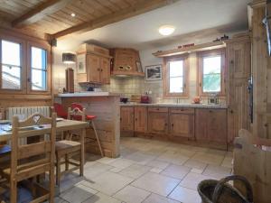 Chalet Courchevel, 6 pièces, 10 personnes - FR-1-631-107