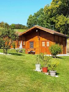 Chalet Chalet de 2 chambres avec piscine partagee jardin amenage et wifi a Dausse Vitalis 47140 Dausse Aquitaine