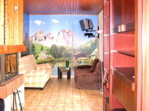 Chalet de 3 chambres avec vue sur le lac piscine partagee et jardin amenage a Saint Gerons a 1 km de la plage