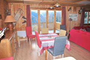 Chalet Chalet de 4 chambres avec jardin amenage a Ax les Thermes a 1 km des pistes 26 Rue des Chalets 09110 Ax-les-Thermes Midi-Pyrénées