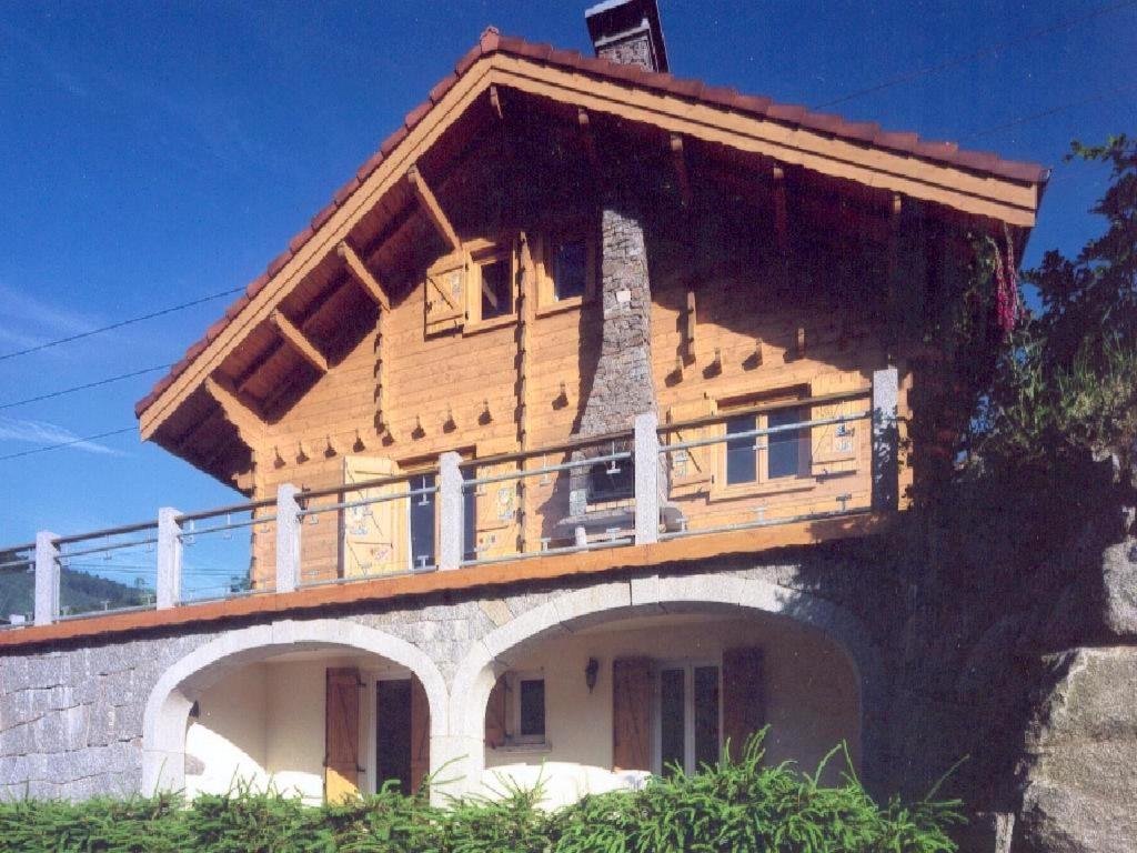 Chalet Chalet de 5 chambres avec jardin clos et wifi a La Bresse a 9 km des pistes 38F Route du Chajoux 88250 La Bresse